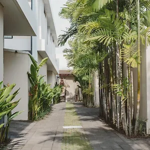 https://villa-eight-palms-seminyak-by-ini-vie-hospitality.hotelsseminyak.net